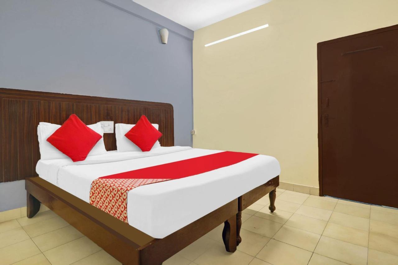Hotel O Hrr Hotels Near Paradise Circle Secunderabad Bagian luar foto